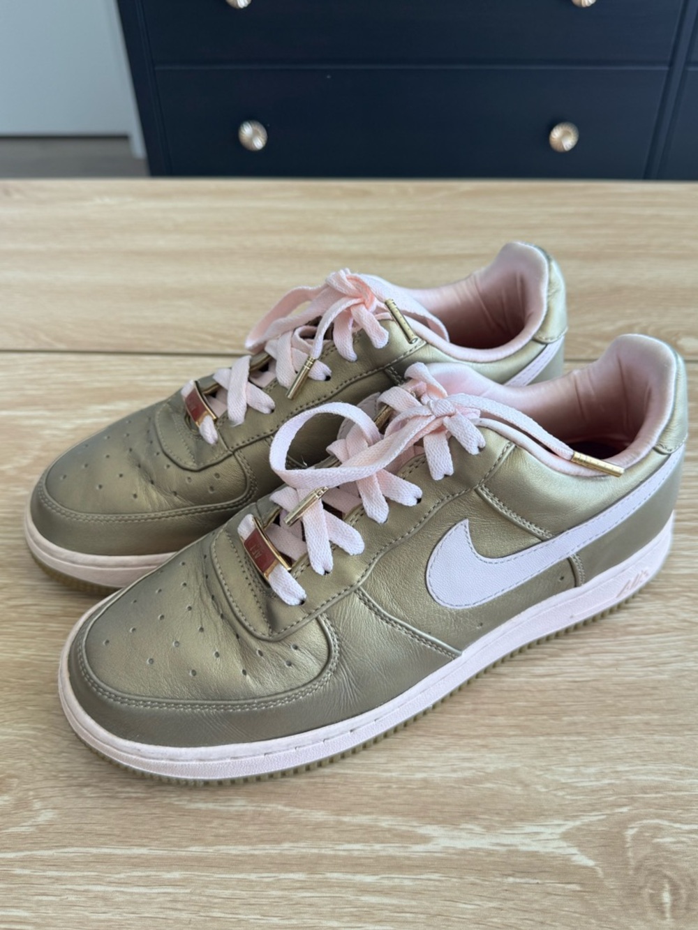 Nike Women Air Force 1 Premium '07 Gold Pink